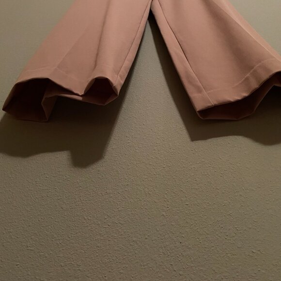 New York & Co, Size 2 Petite, Wide leg Slacks. - Picture 6 of 9